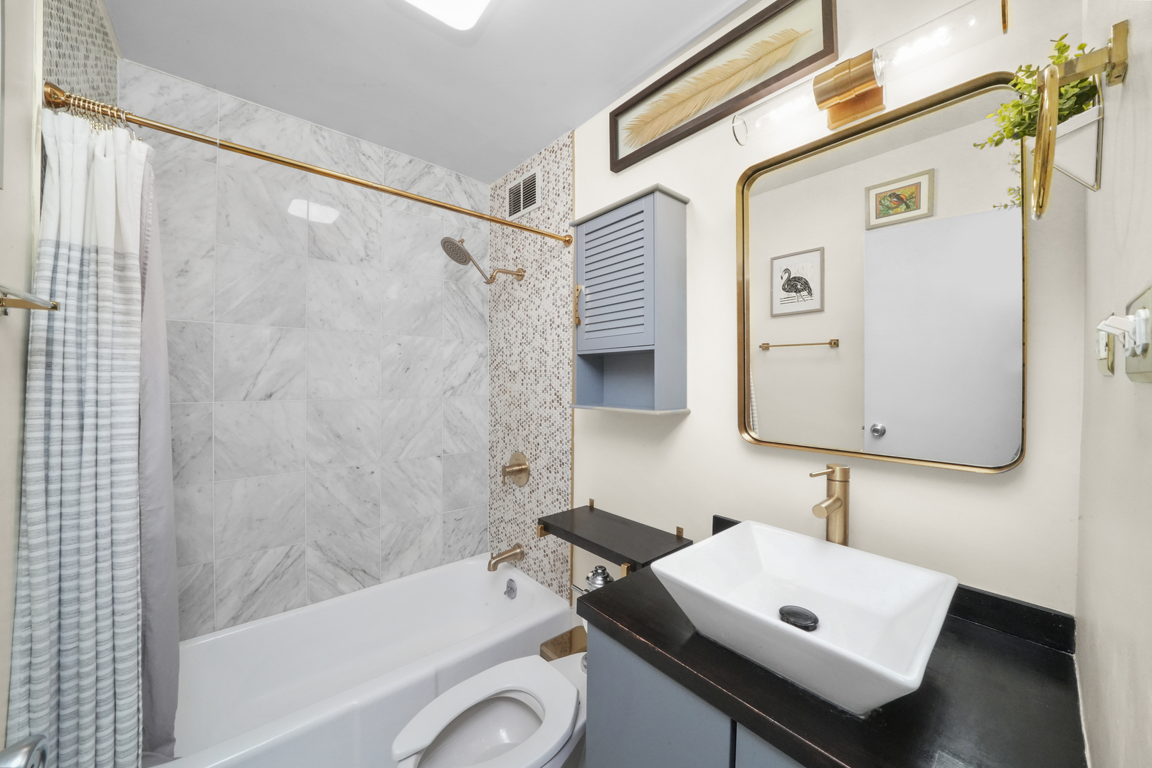 3900 N LAKE SHORE Drive Unit: 6K