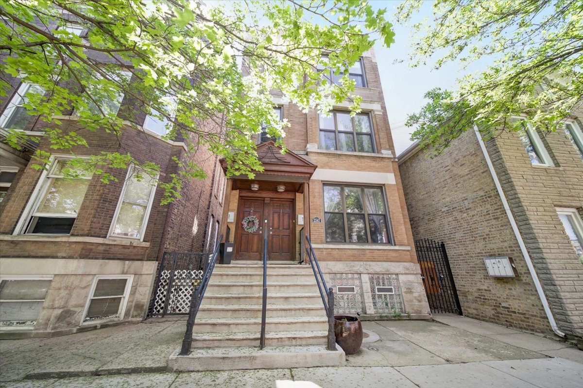 2347 W Ohio Street Unit: 1