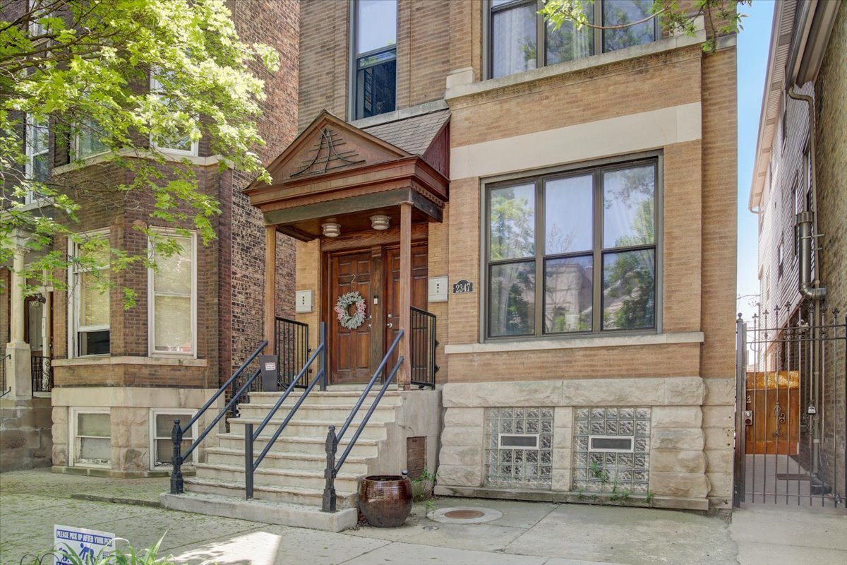 2347 W Ohio Street Unit: 1