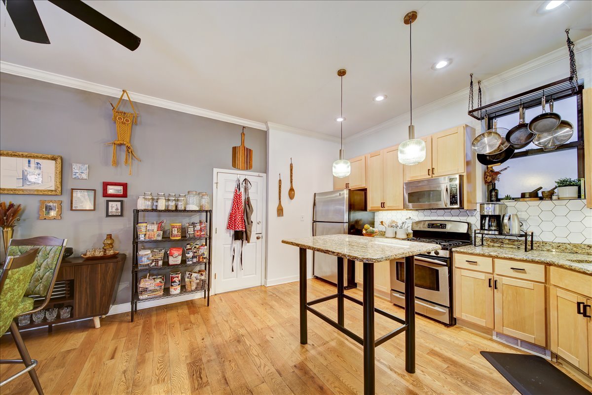 2347 W Ohio Street Unit: 1