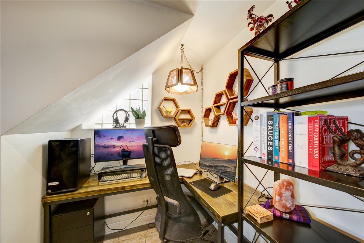 2347 W Ohio Street Unit: 1