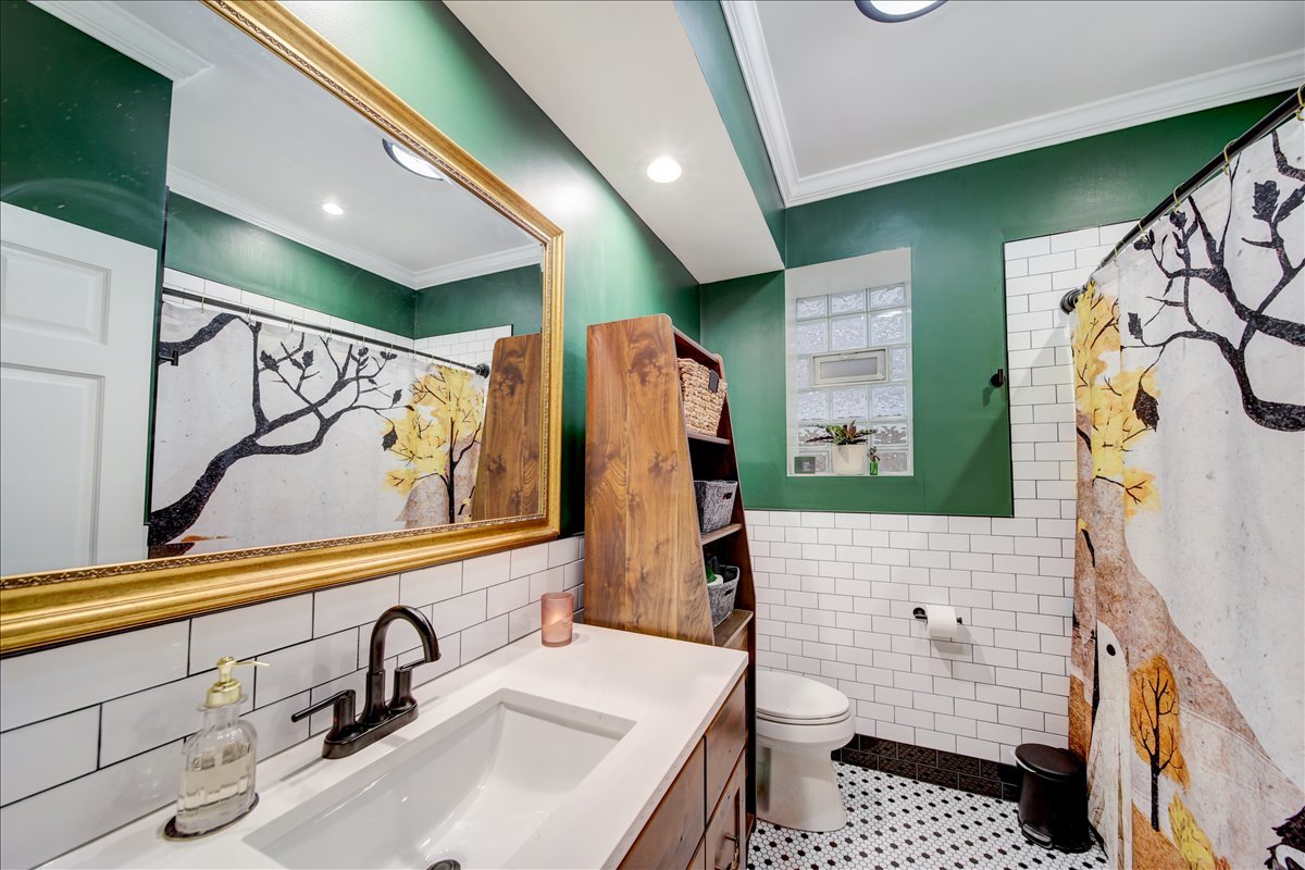 2347 W Ohio Street Unit: 1