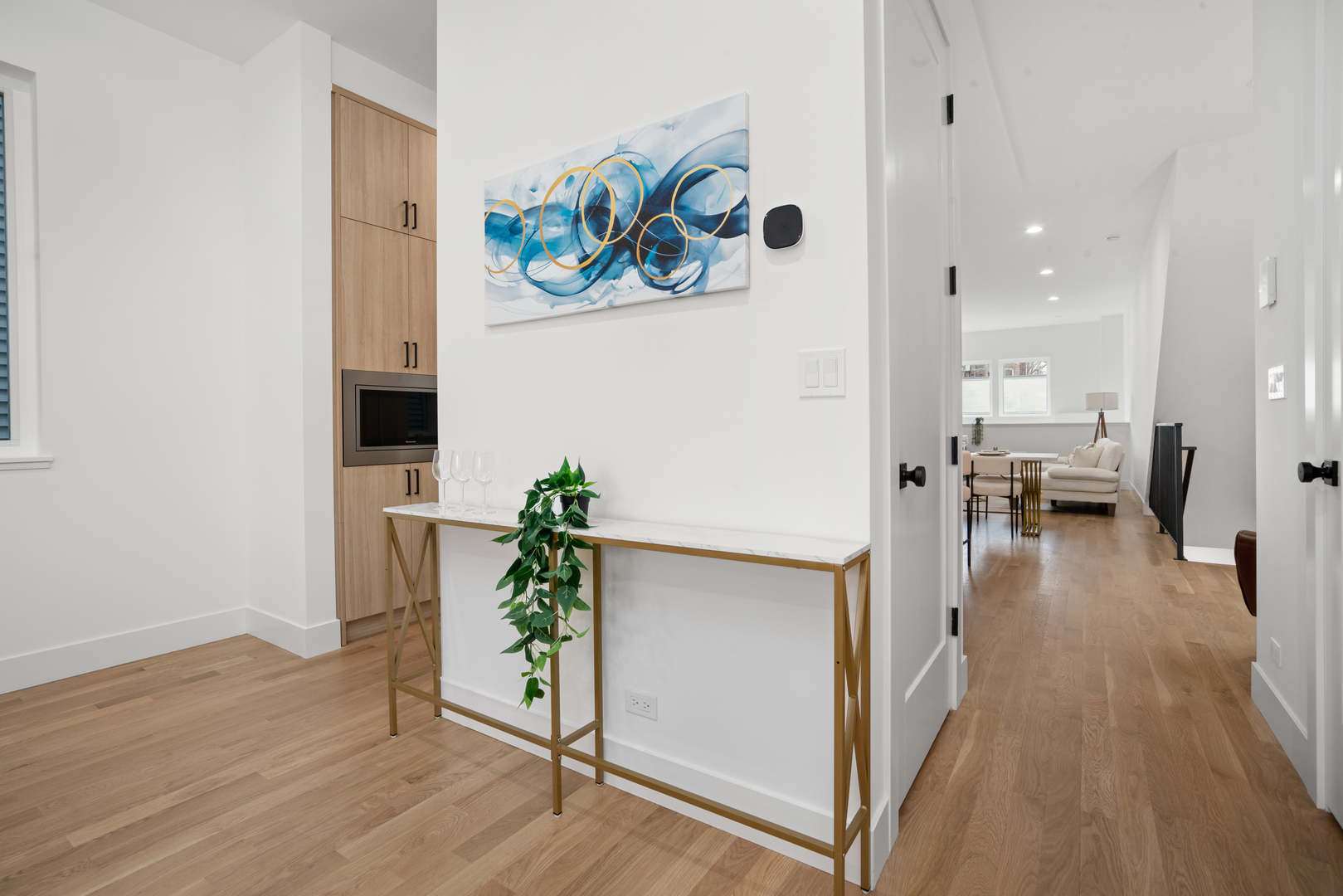 1735 N Albany Avenue Unit: 1