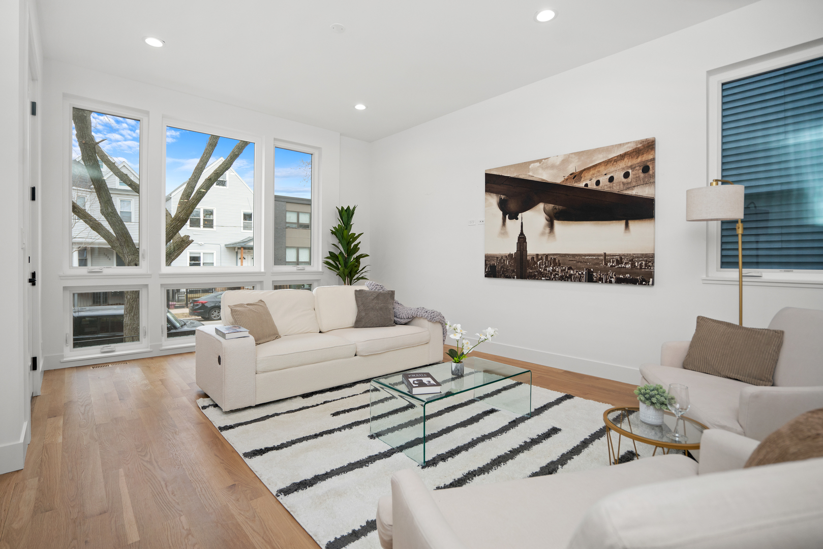 1735 N Albany Avenue Unit: 1