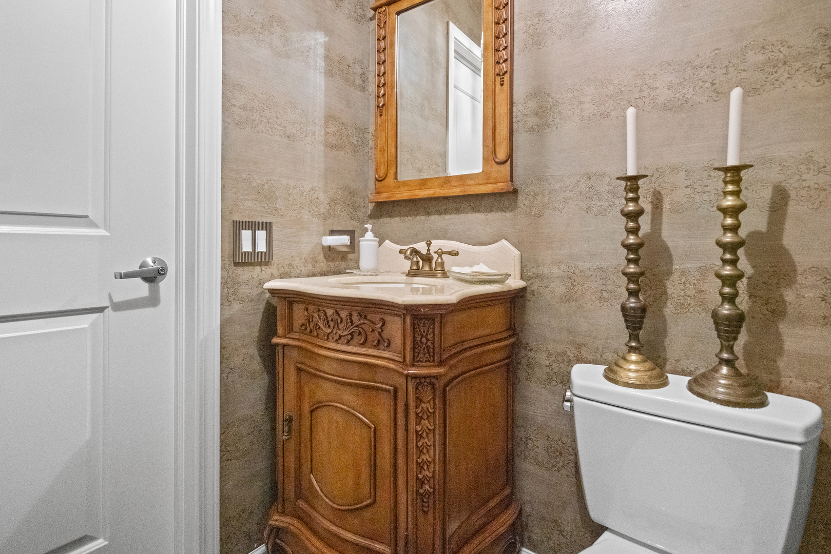 450 E Waterside Drive Unit: 802