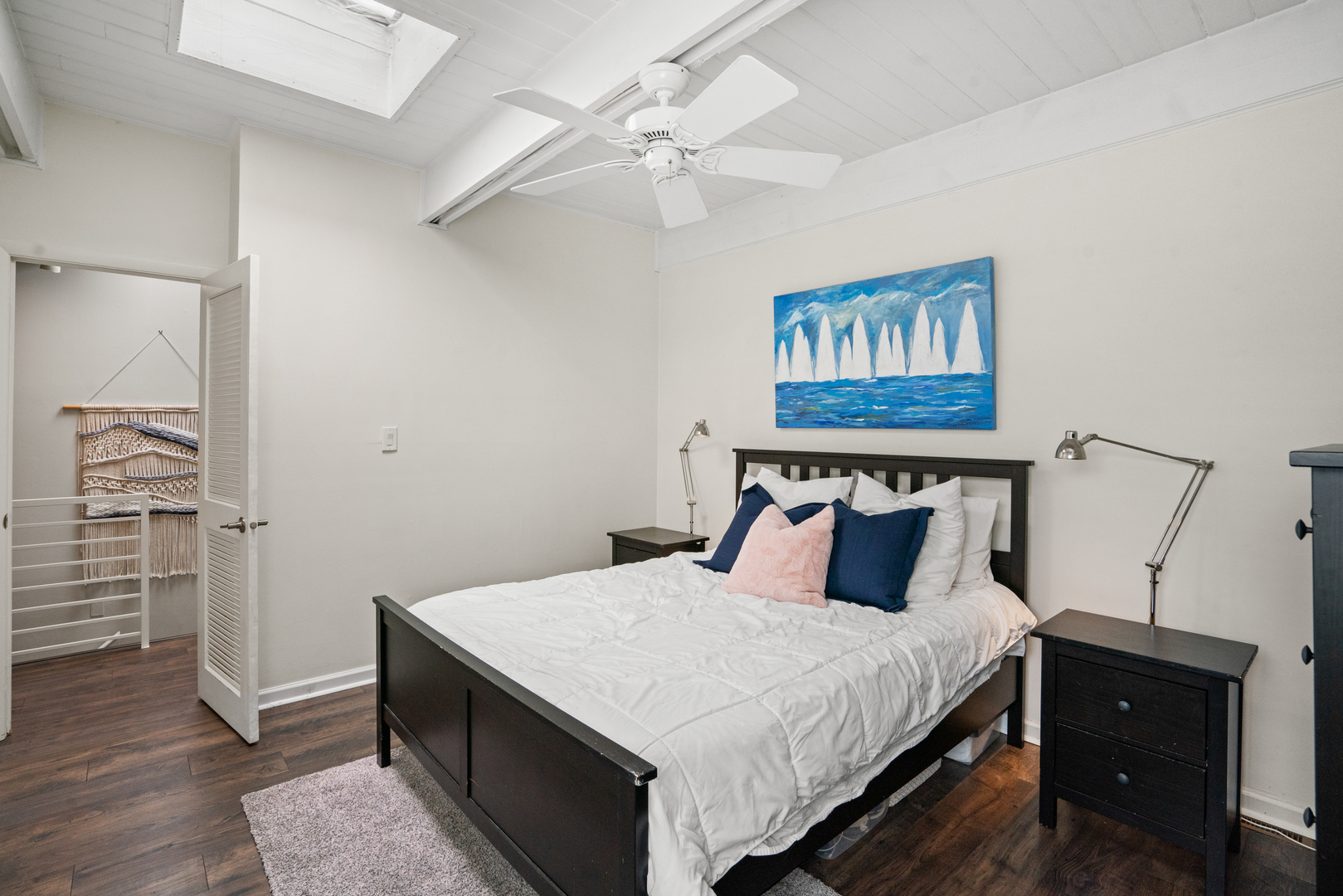 1719 N MOHAWK Street Unit: F