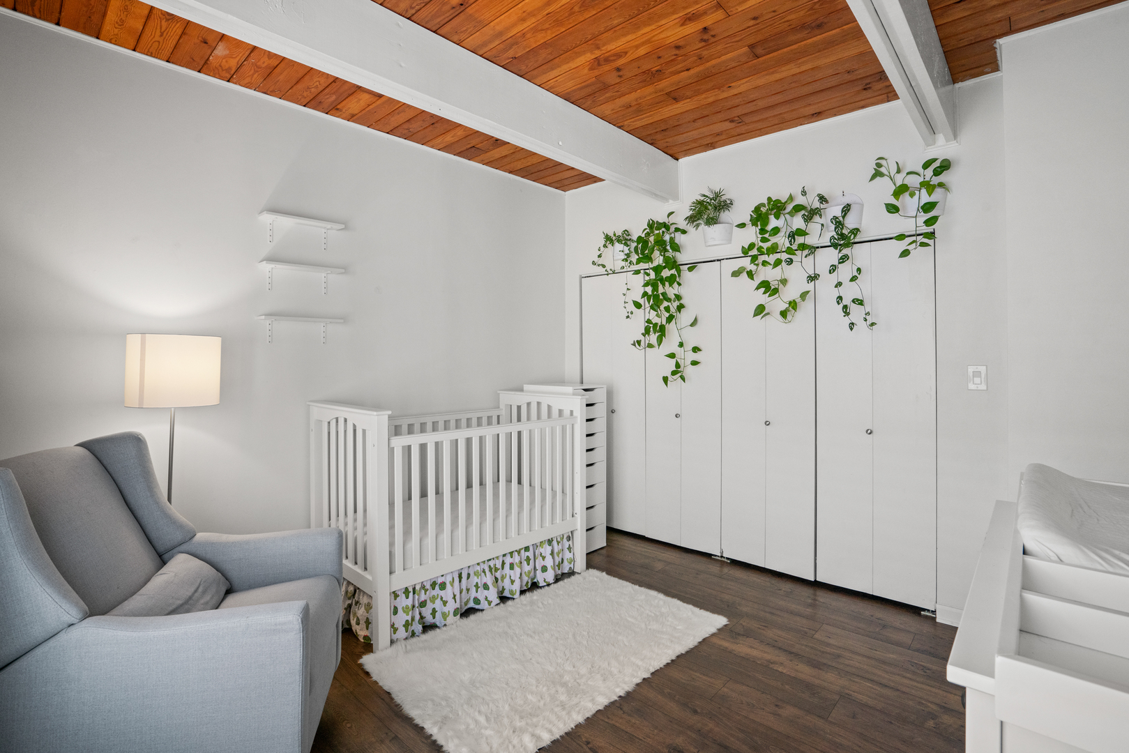 1719 N MOHAWK Street Unit: F