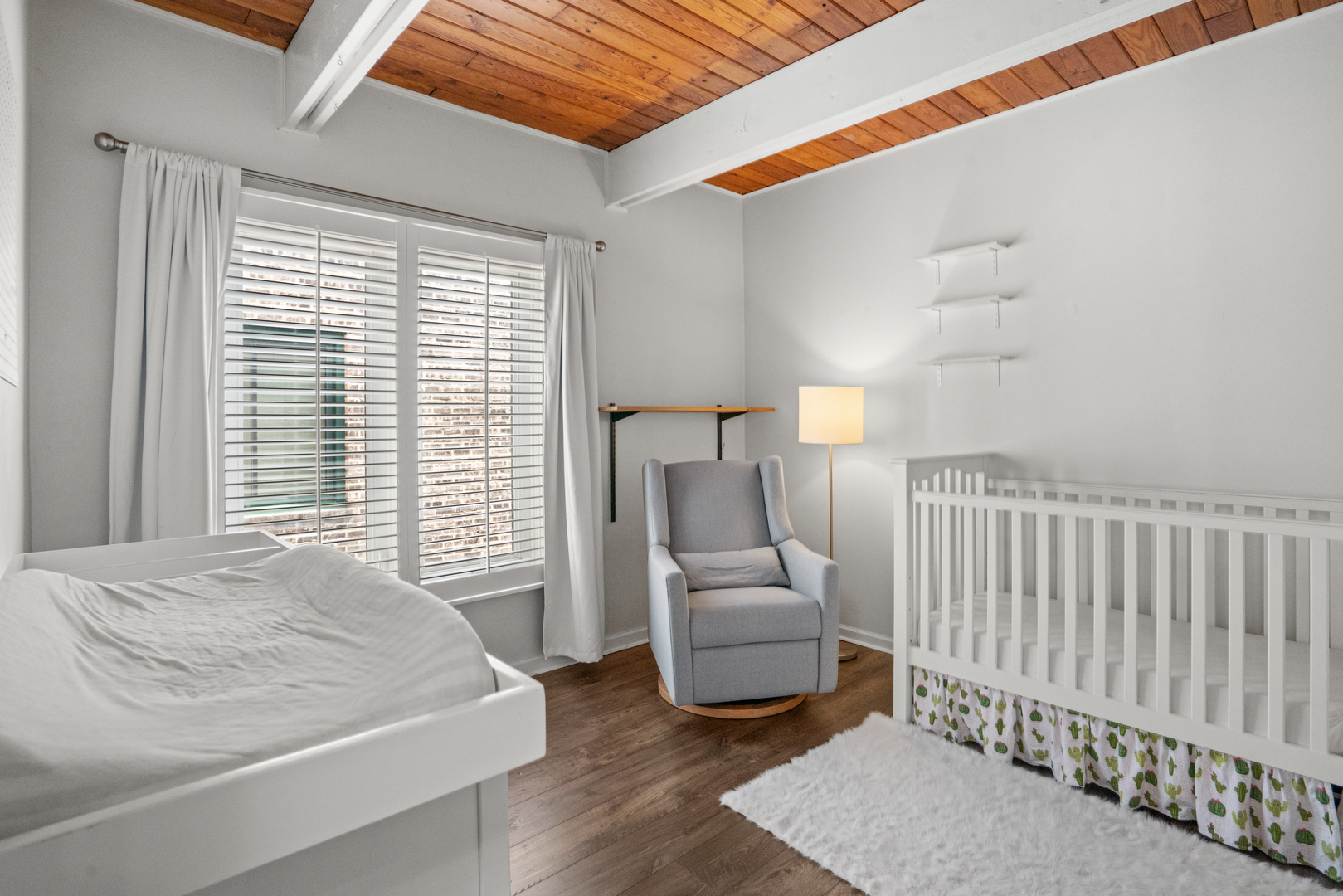 1719 N MOHAWK Street Unit: F