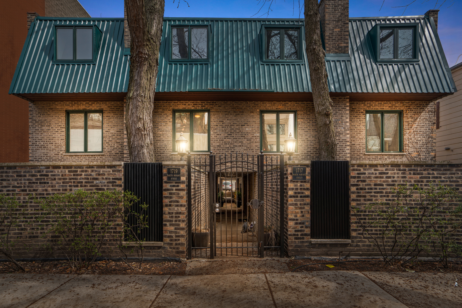 1719 N MOHAWK Street Unit: F