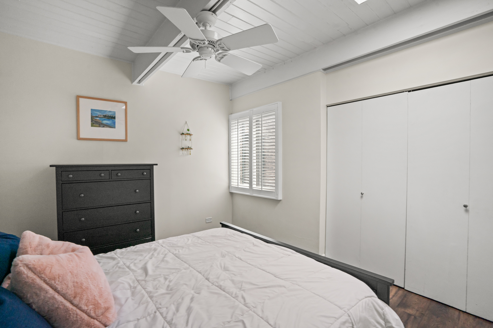 1719 N MOHAWK Street Unit: F