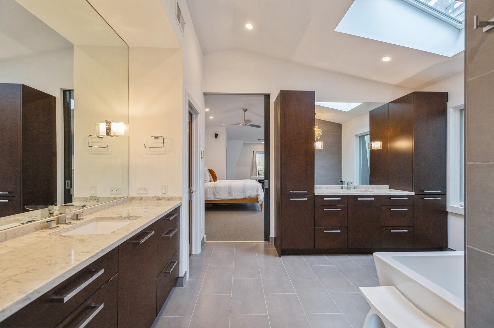 1643 W Julian Street