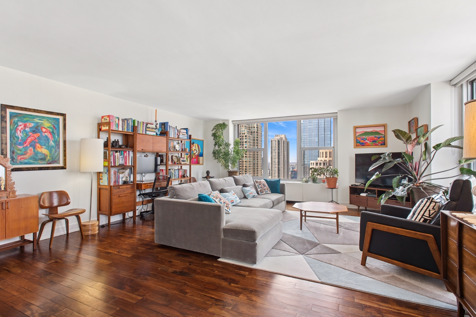 777 N Michigan Avenue Unit: 3701