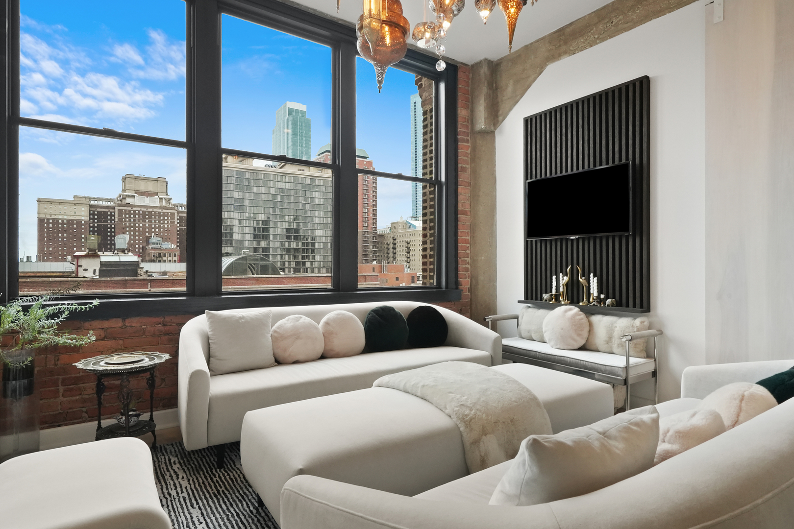 720 S Dearborn Street Unit: 1105