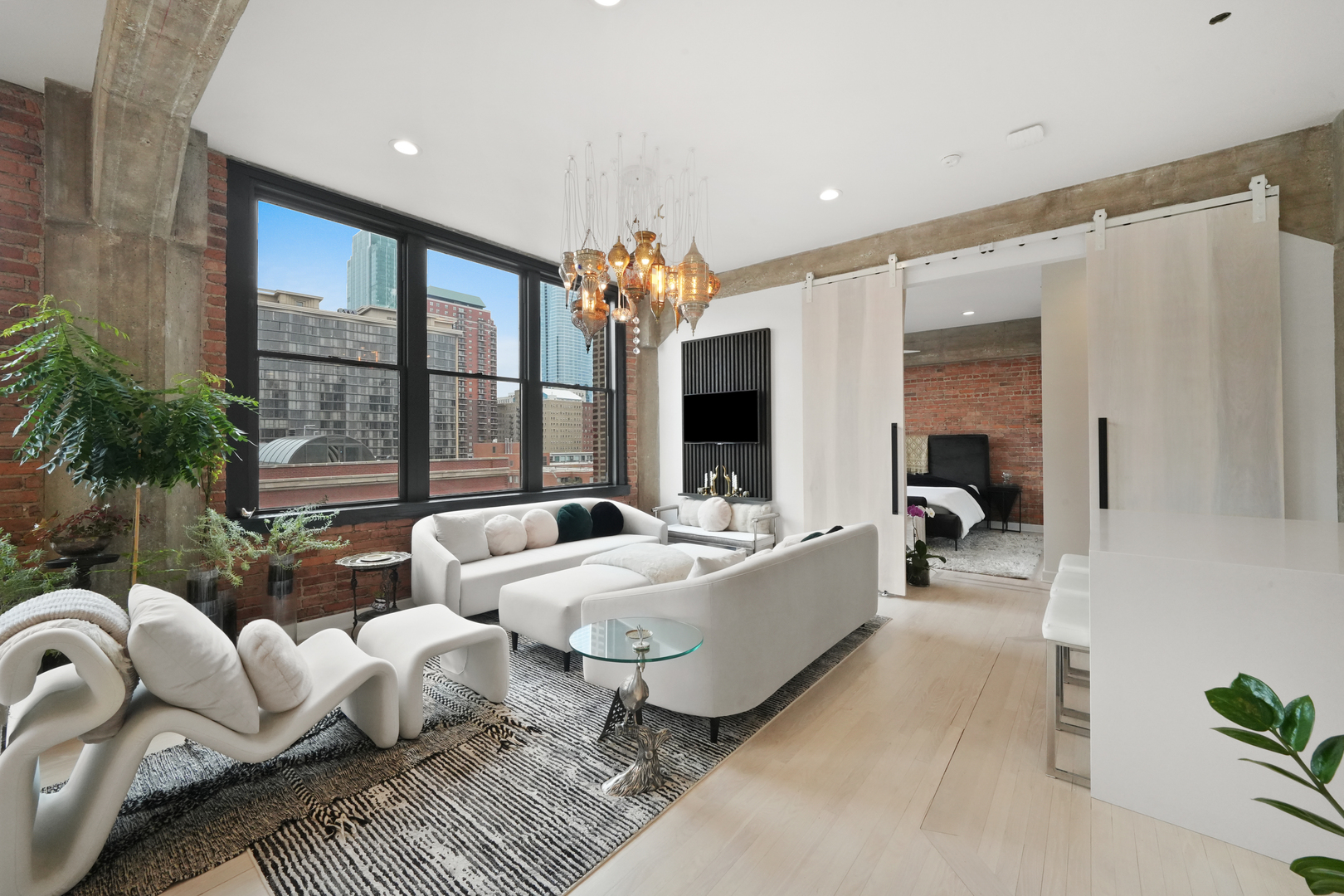 720 S Dearborn Street Unit: 1105