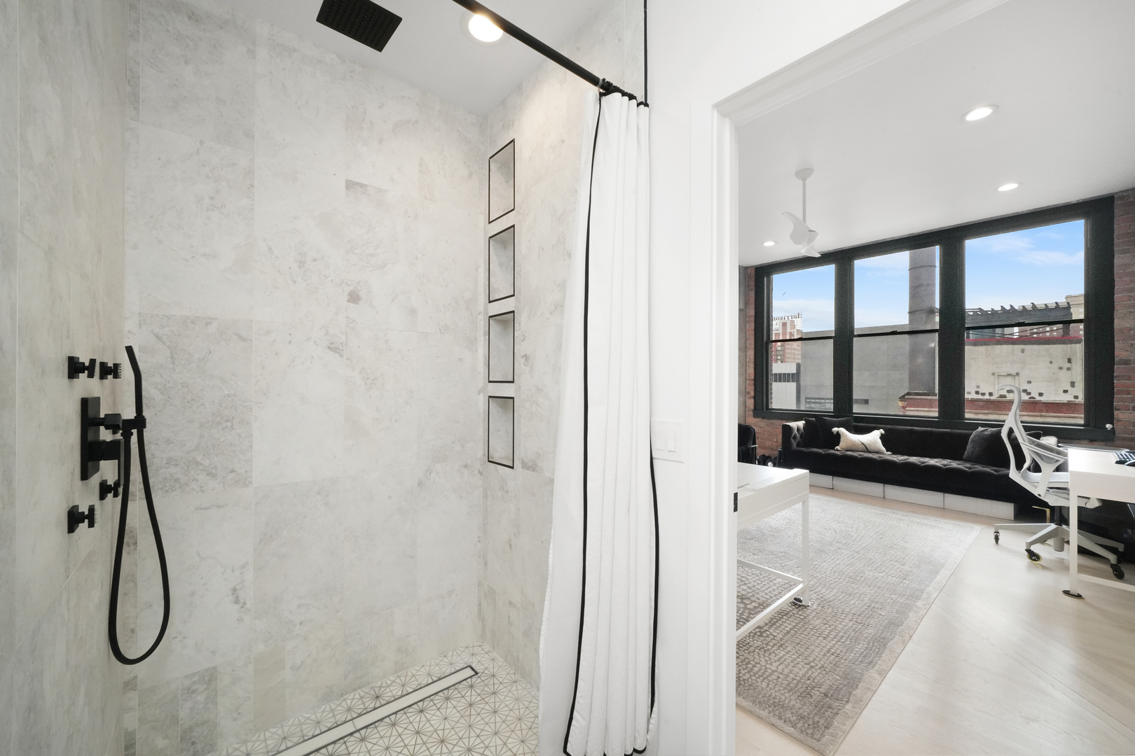 720 S Dearborn Street Unit: 1105