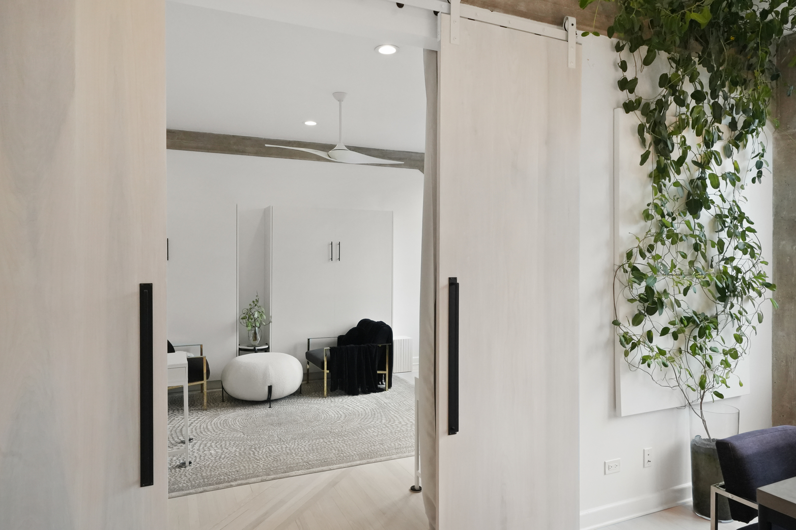 720 S Dearborn Street Unit: 1105