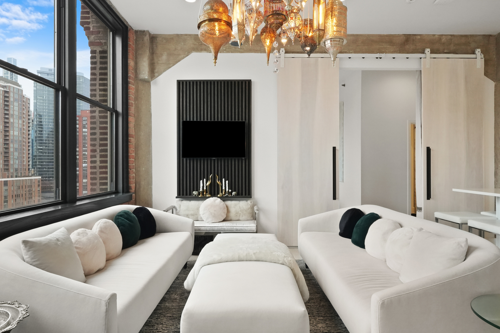 720 S Dearborn Street Unit: 1105