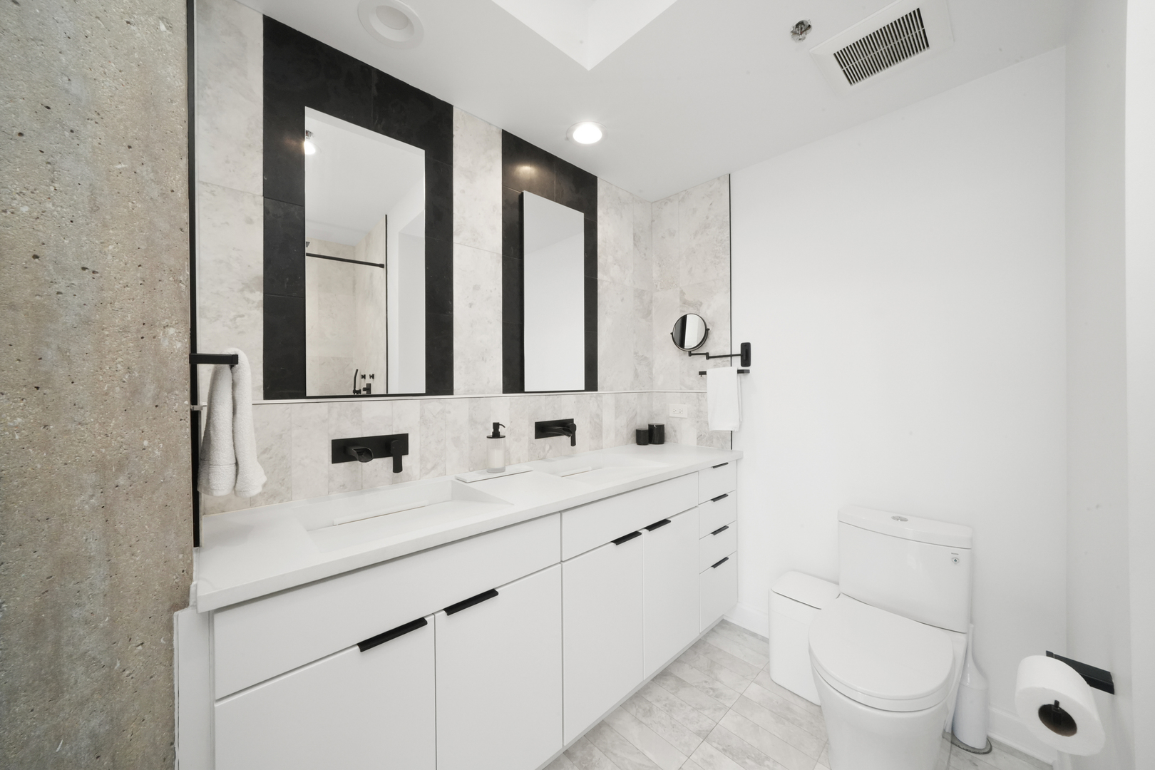 720 S Dearborn Street Unit: 1105
