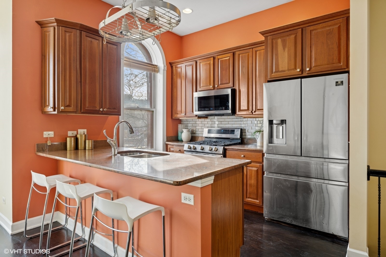 1546 N Hudson Avenue Unit: 3