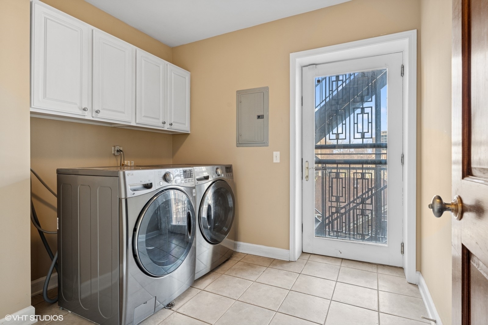 1546 N Hudson Avenue Unit: 3