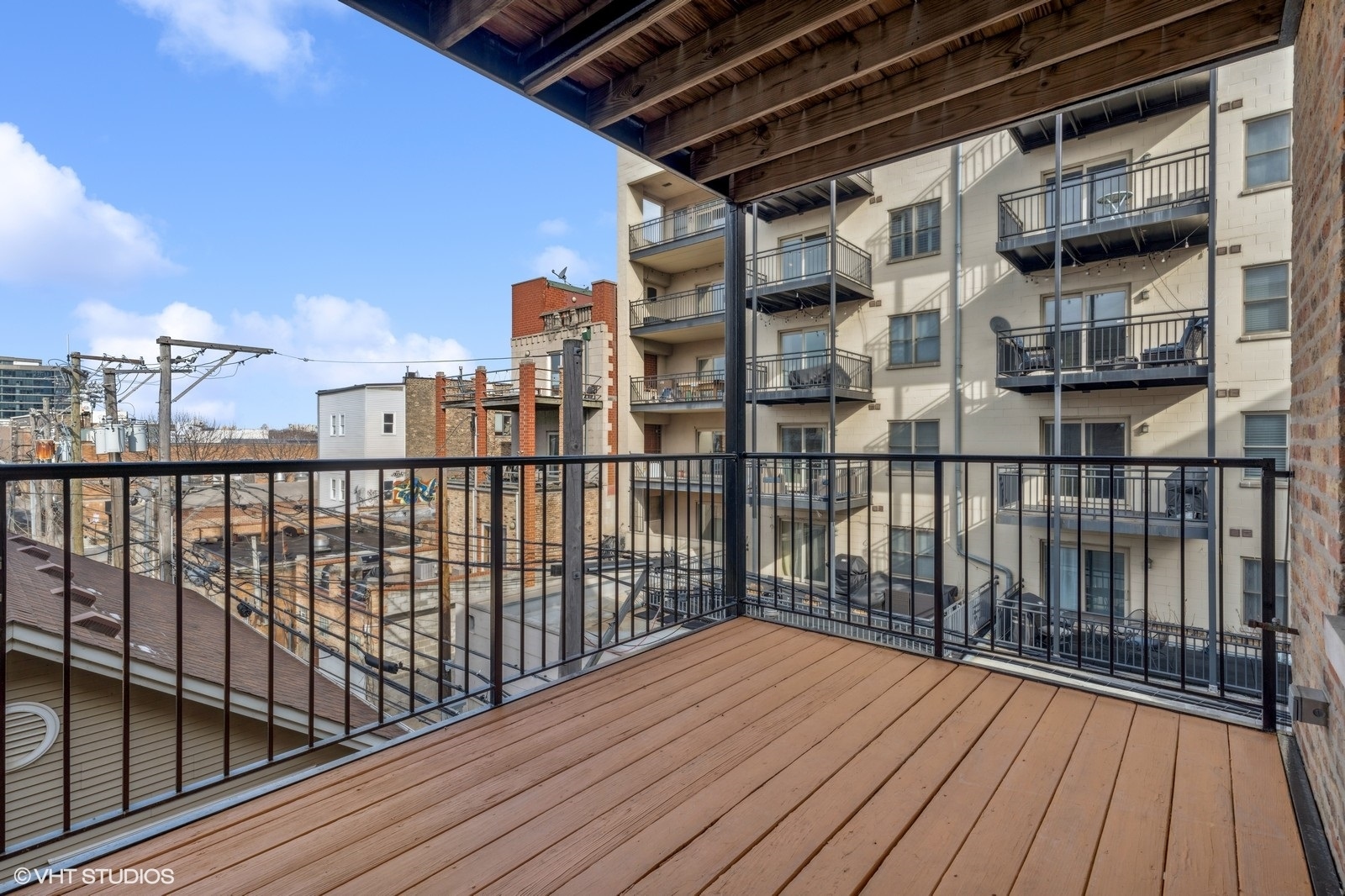 1546 N Hudson Avenue Unit: 3