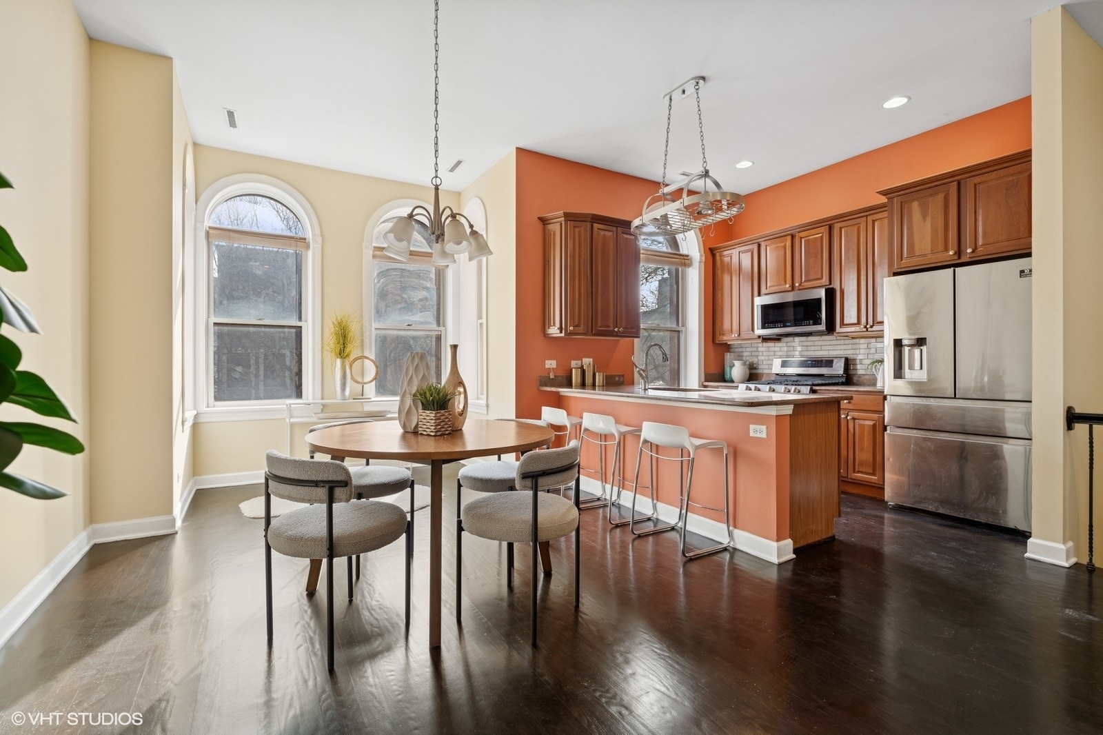 1546 N Hudson Avenue Unit: 3