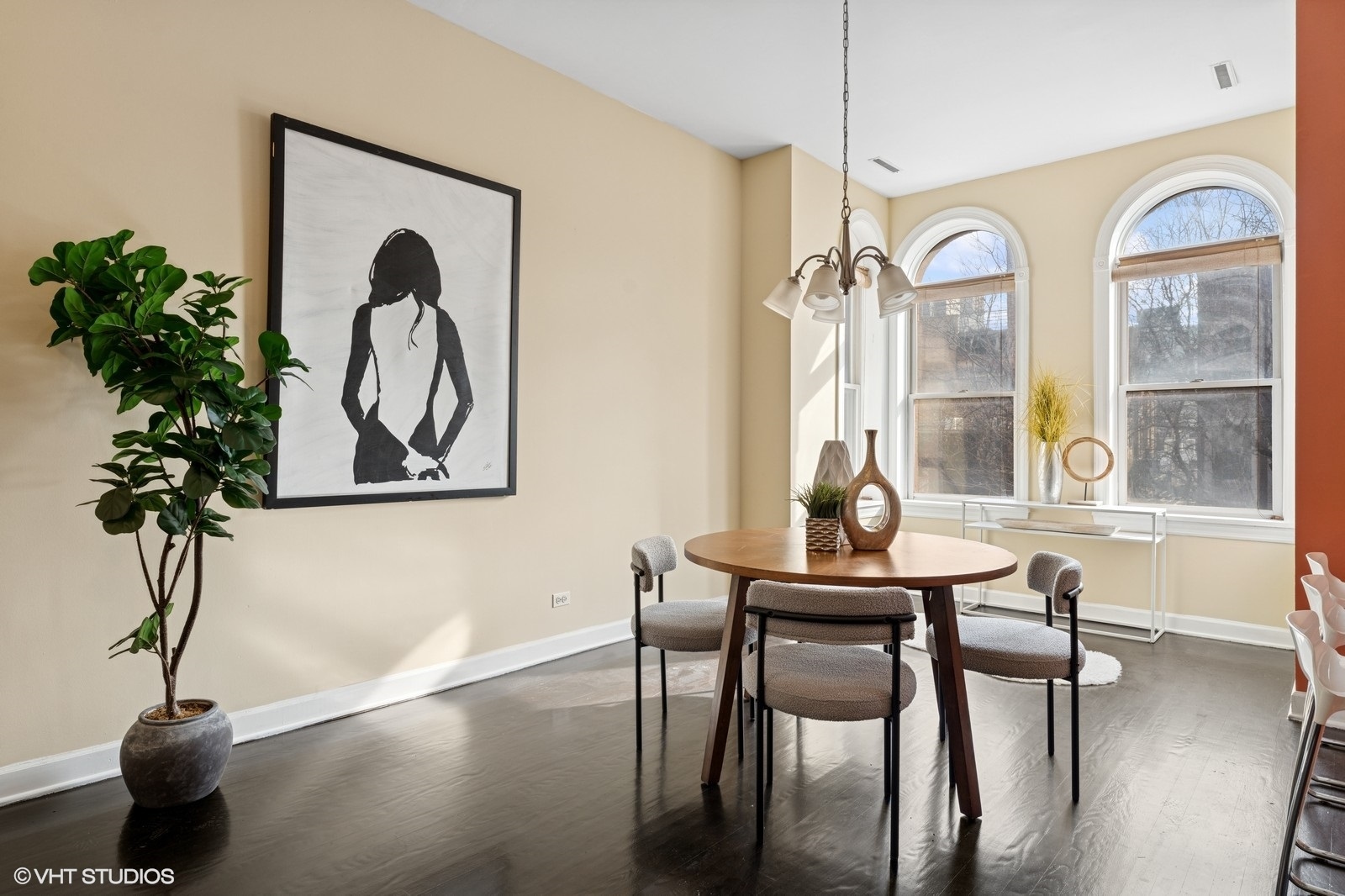 1546 N Hudson Avenue Unit: 3