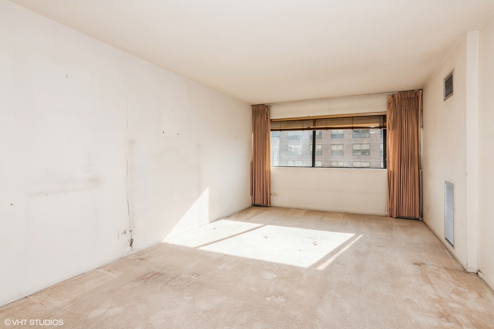 1415 N Dearborn Street Unit: 24B