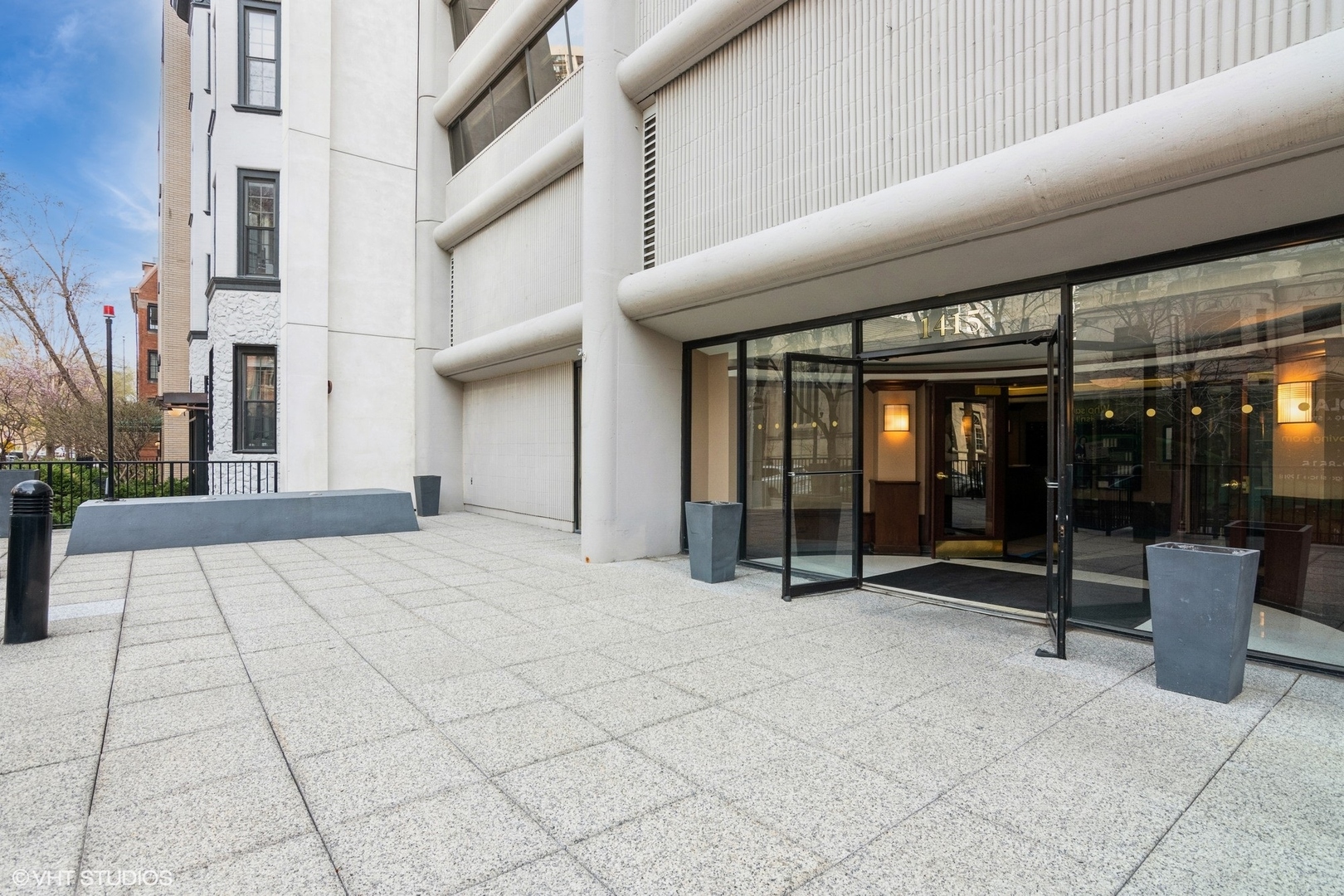 1415 N Dearborn Street Unit: 24B