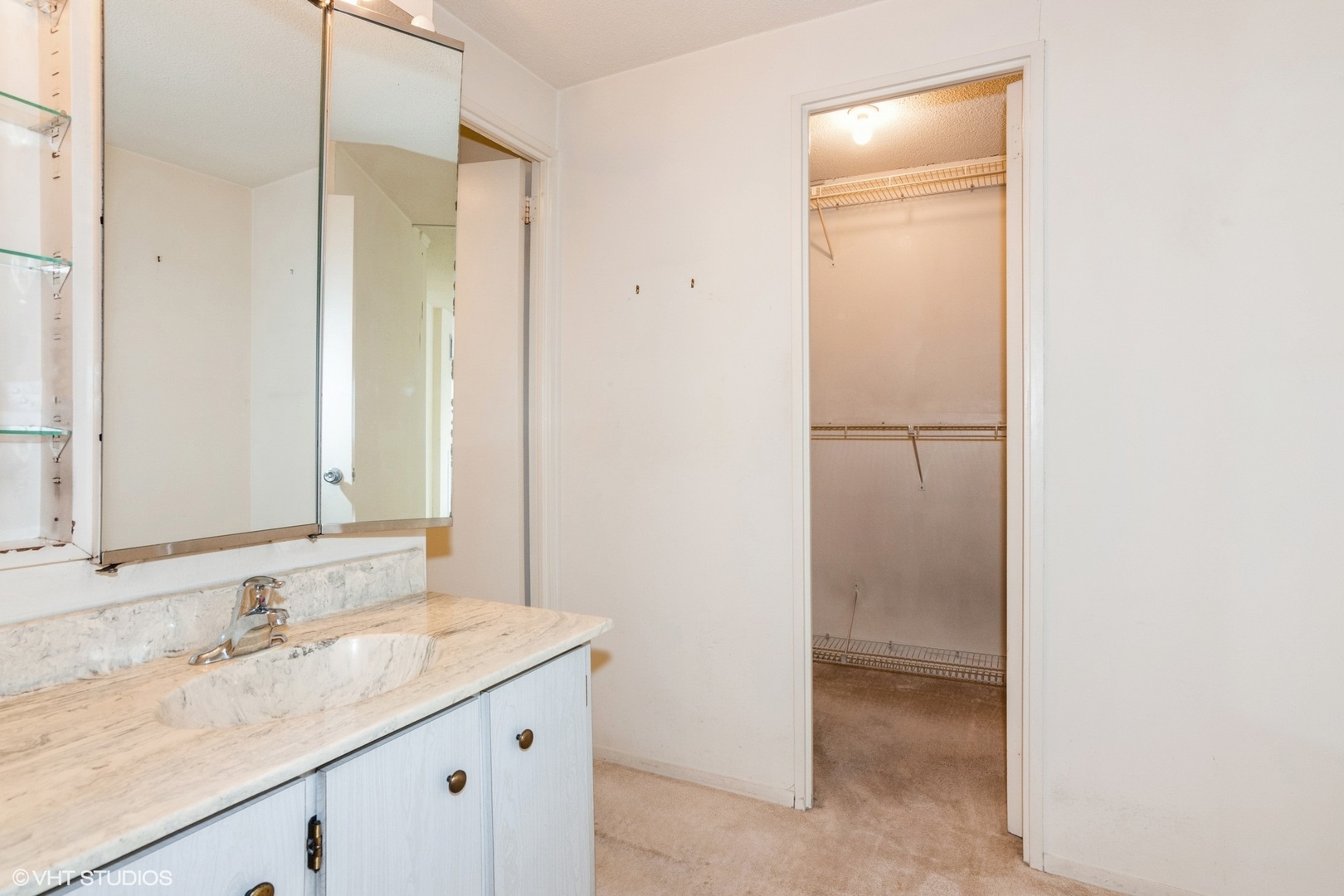 1415 N Dearborn Street Unit: 24B