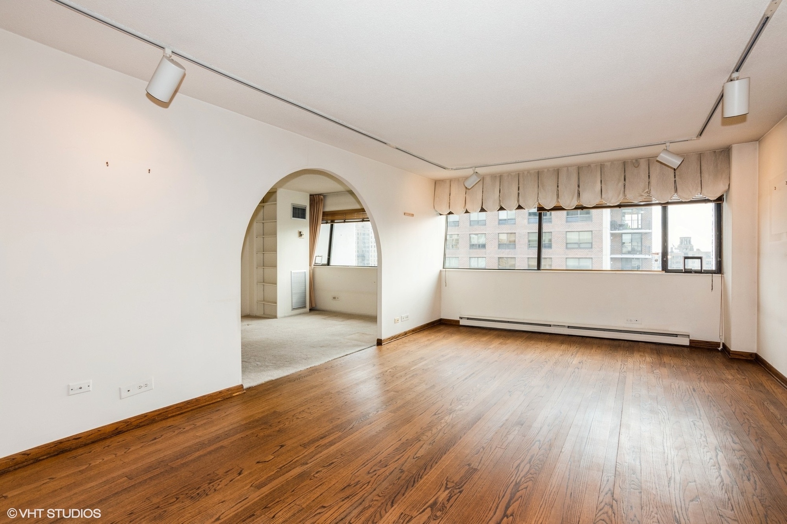 1415 N Dearborn Street Unit: 24B