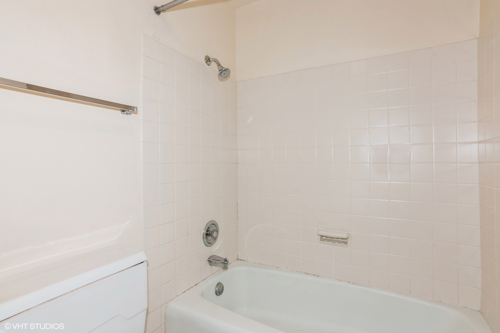 1415 N Dearborn Street Unit: 24B