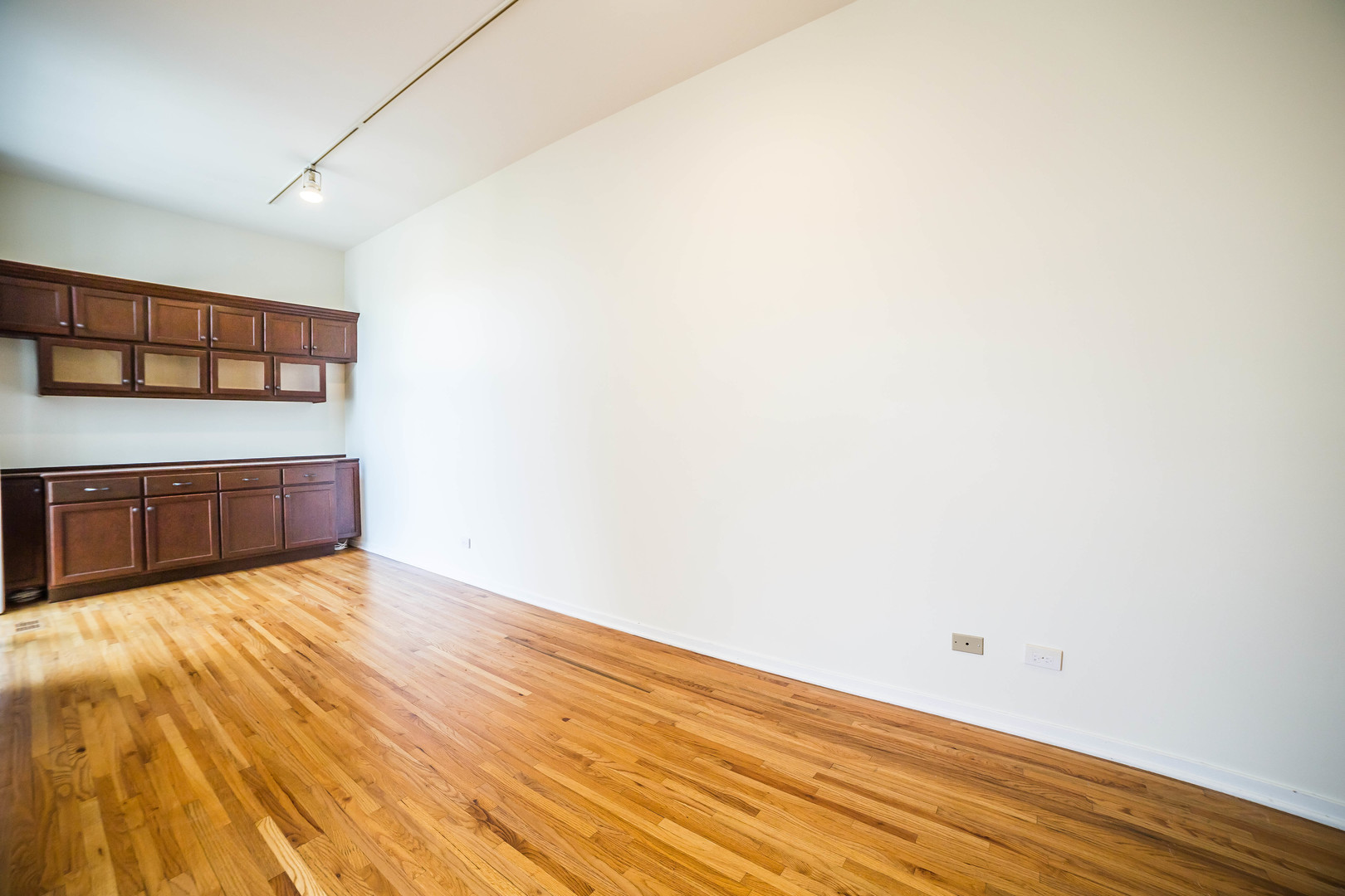 1151 W EDDY Street Unit: E