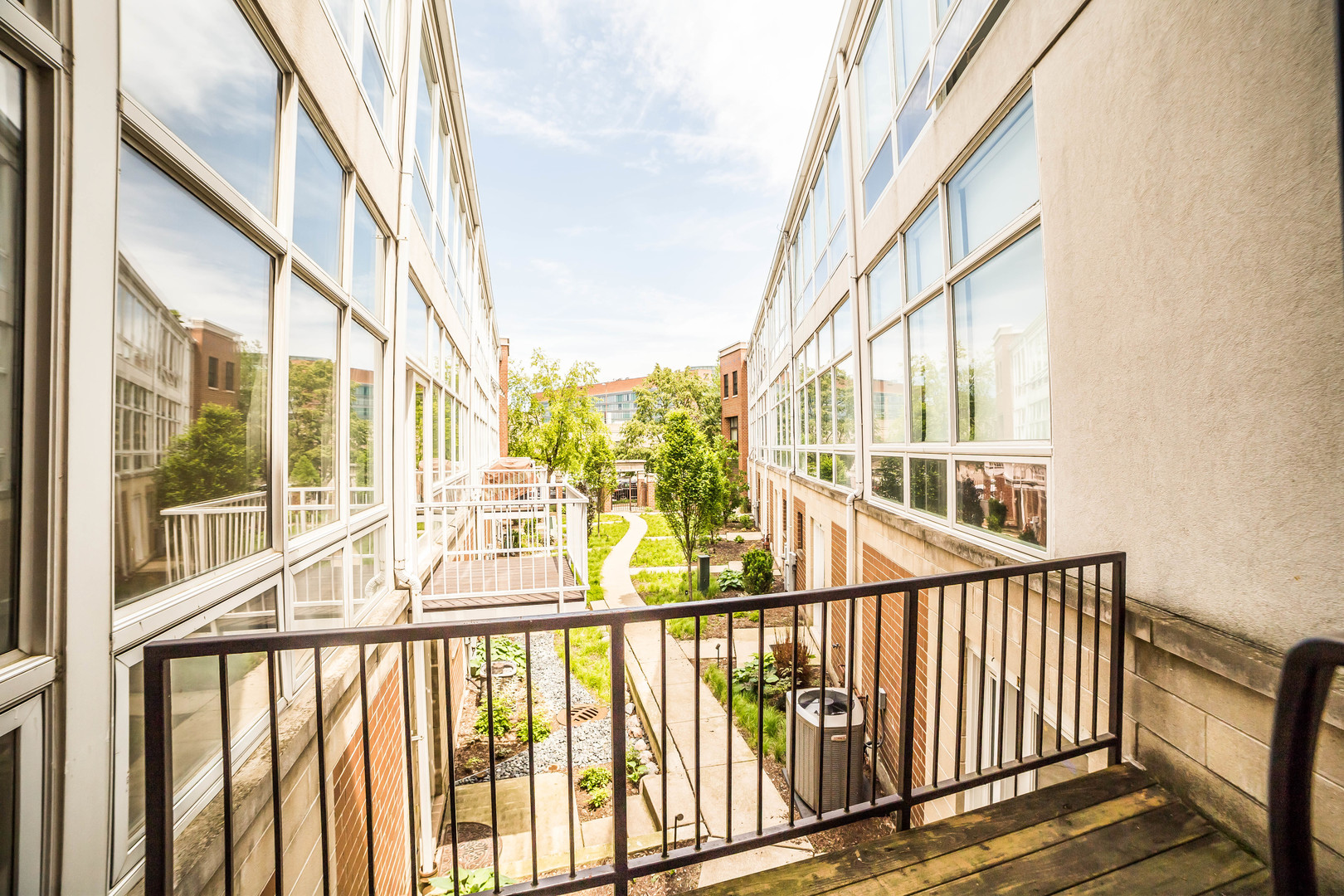 1151 W EDDY Street Unit: E