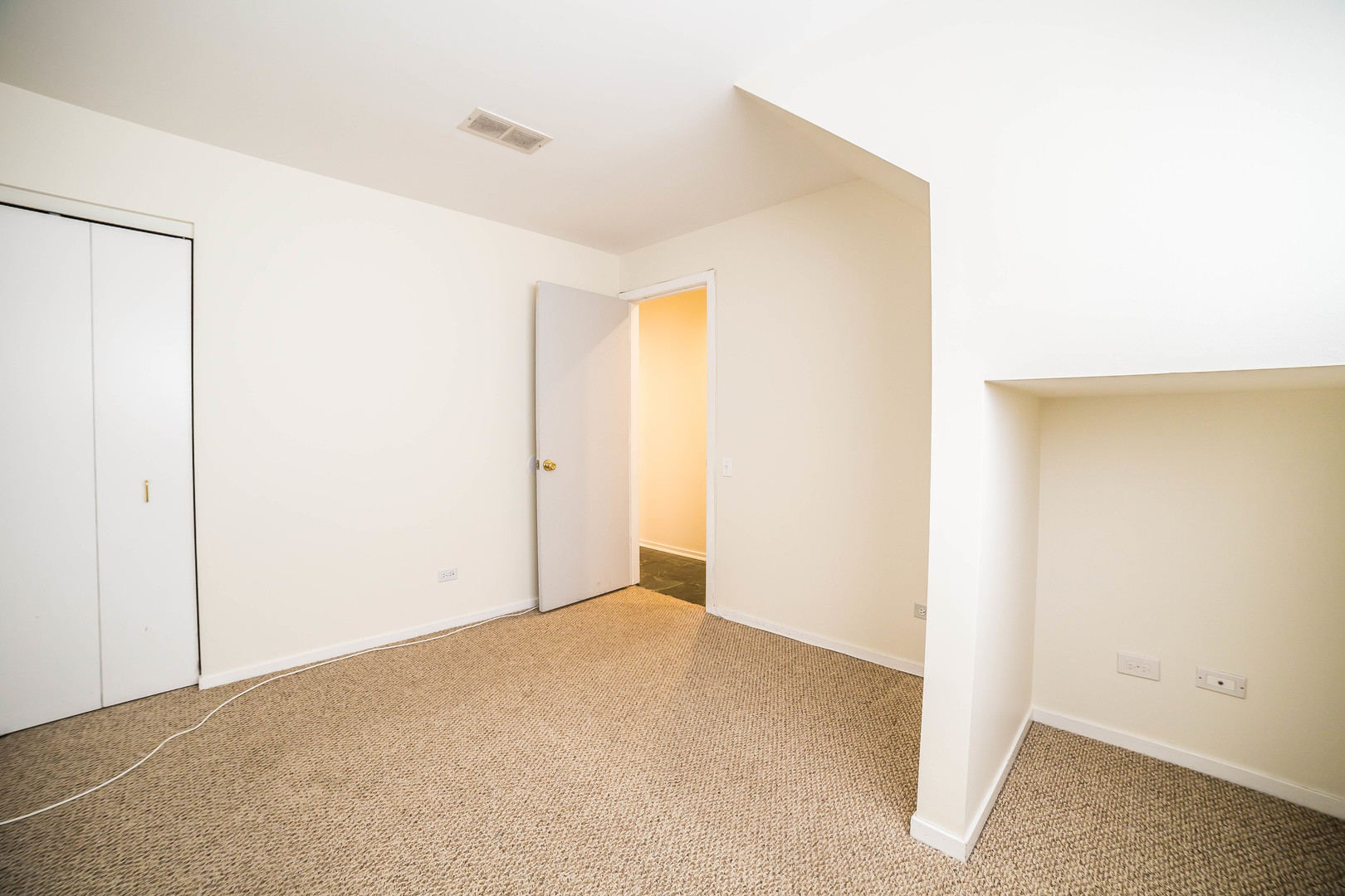 1151 W EDDY Street Unit: E