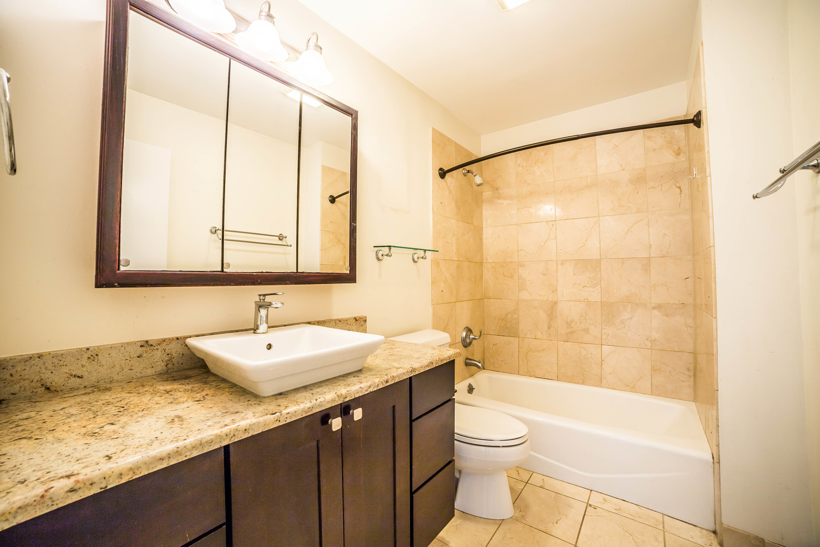 1151 W EDDY Street Unit: E