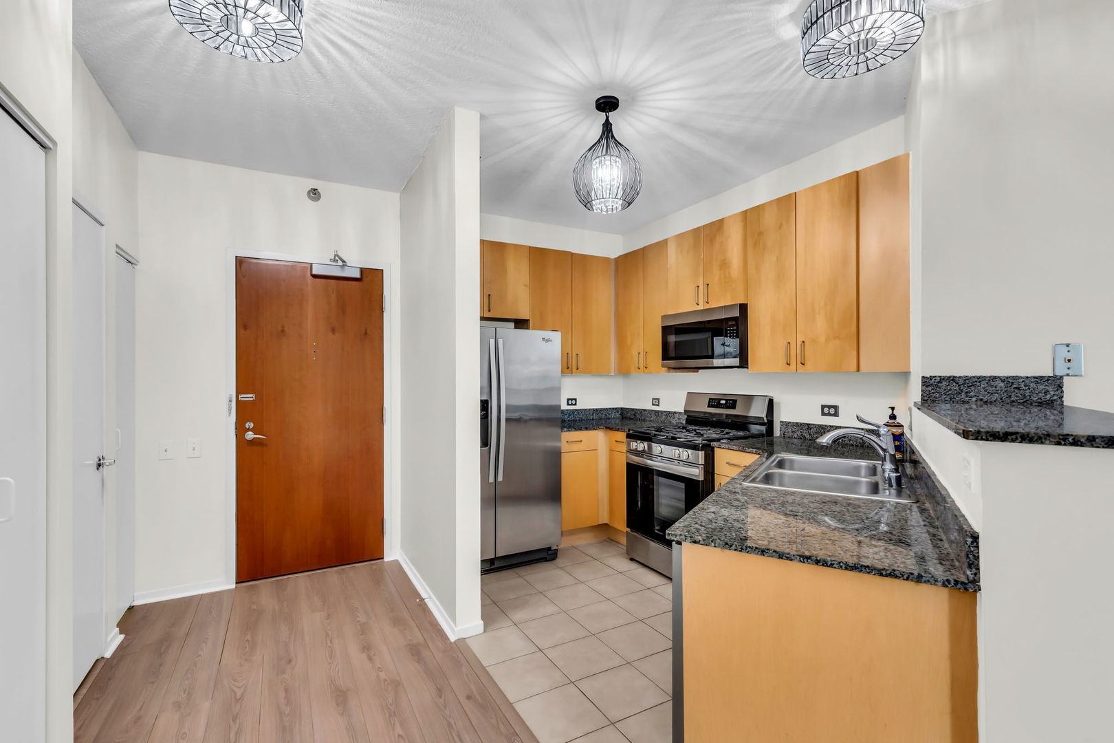 600 N Kingsbury Street Unit: 1114