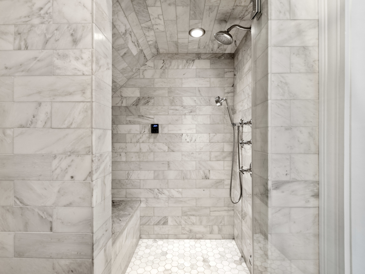 1633 N Fairfield Avenue