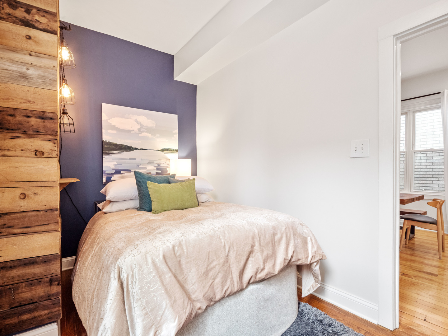 1633 N Fairfield Avenue