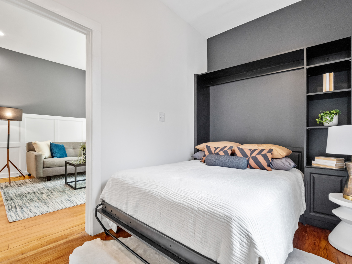 1633 N Fairfield Avenue