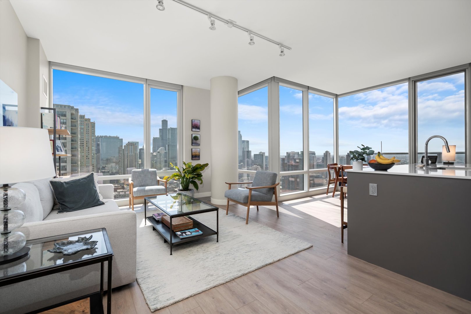 23 W Chicago Avenue Unit: 3609