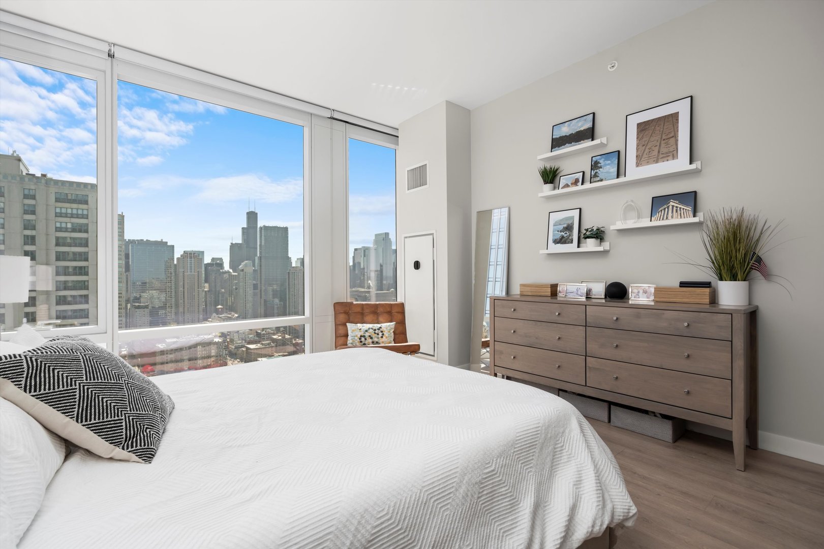 23 W Chicago Avenue Unit: 3609
