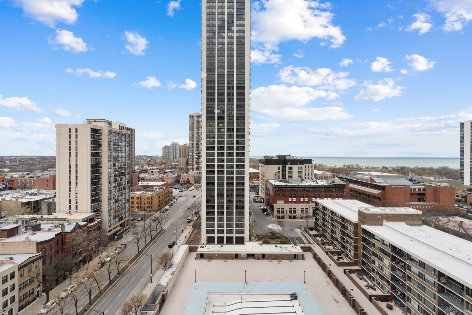 1460 N Sandburg Terrace Unit: 1610A