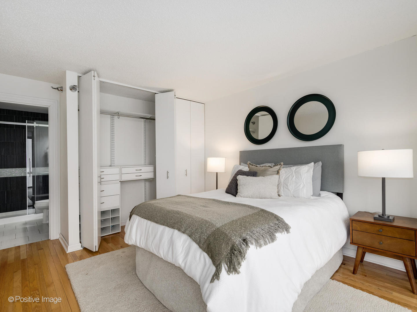 111 W Maple Street Unit: 2403