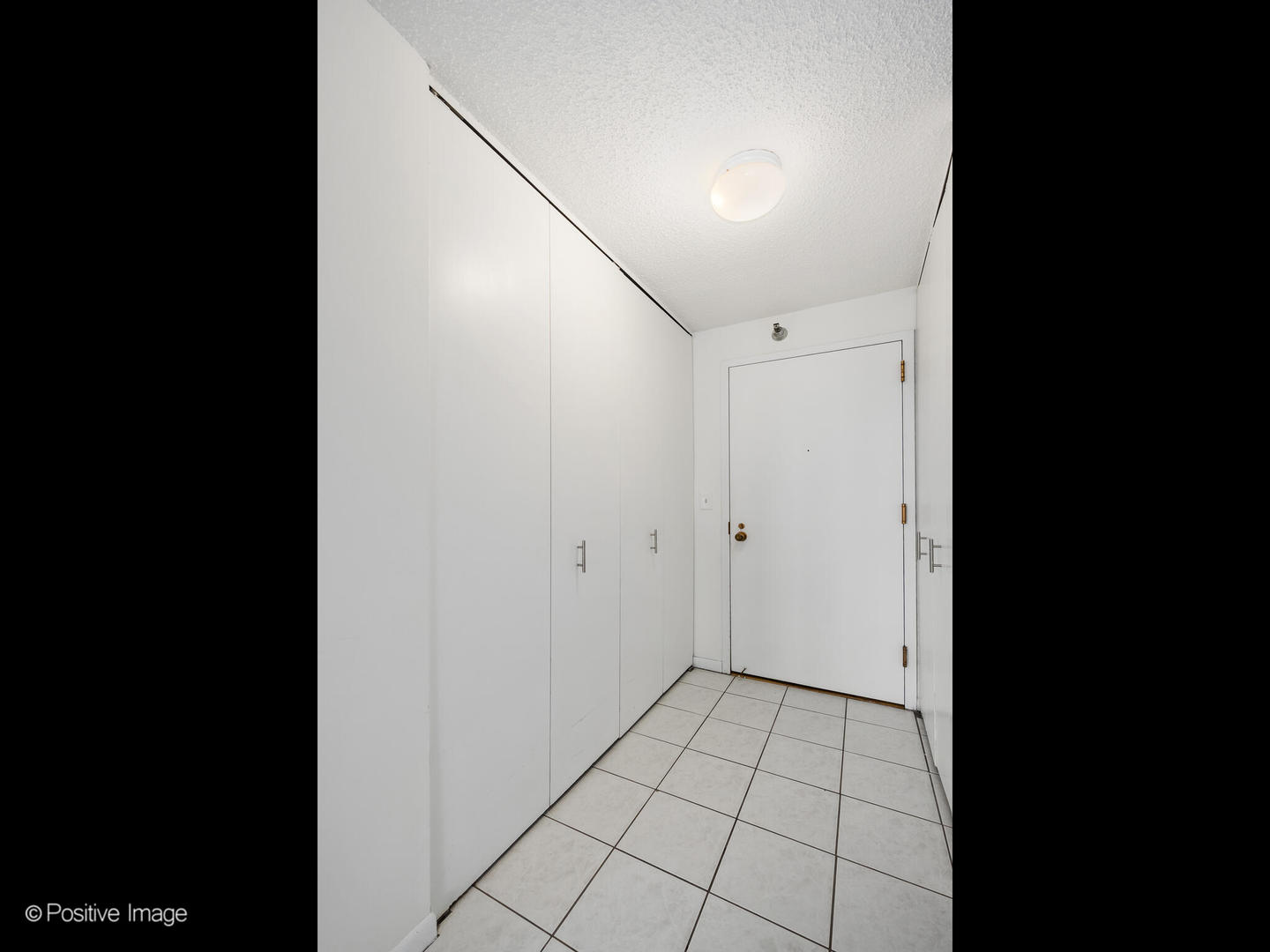 111 W Maple Street Unit: 2403