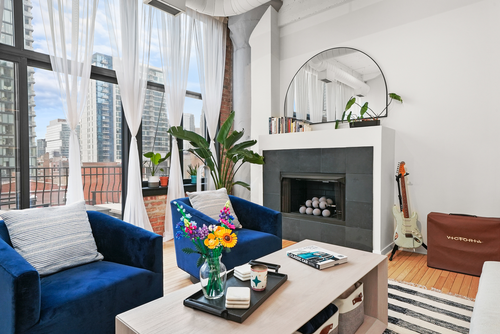 333 W Hubbard Street Unit: 608