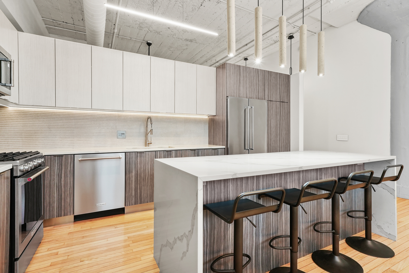 333 W Hubbard Street Unit: 608