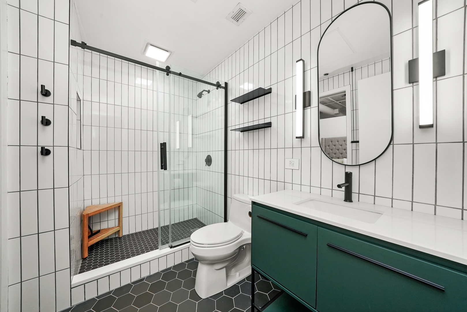 333 W Hubbard Street Unit: 608