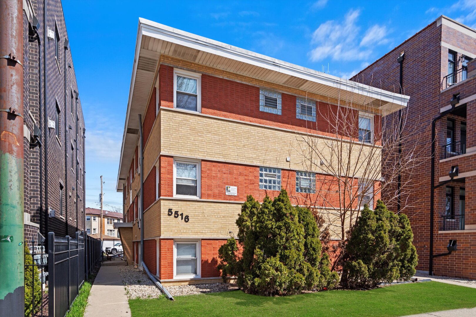5516 W HIGGINS Avenue Unit: 2NE