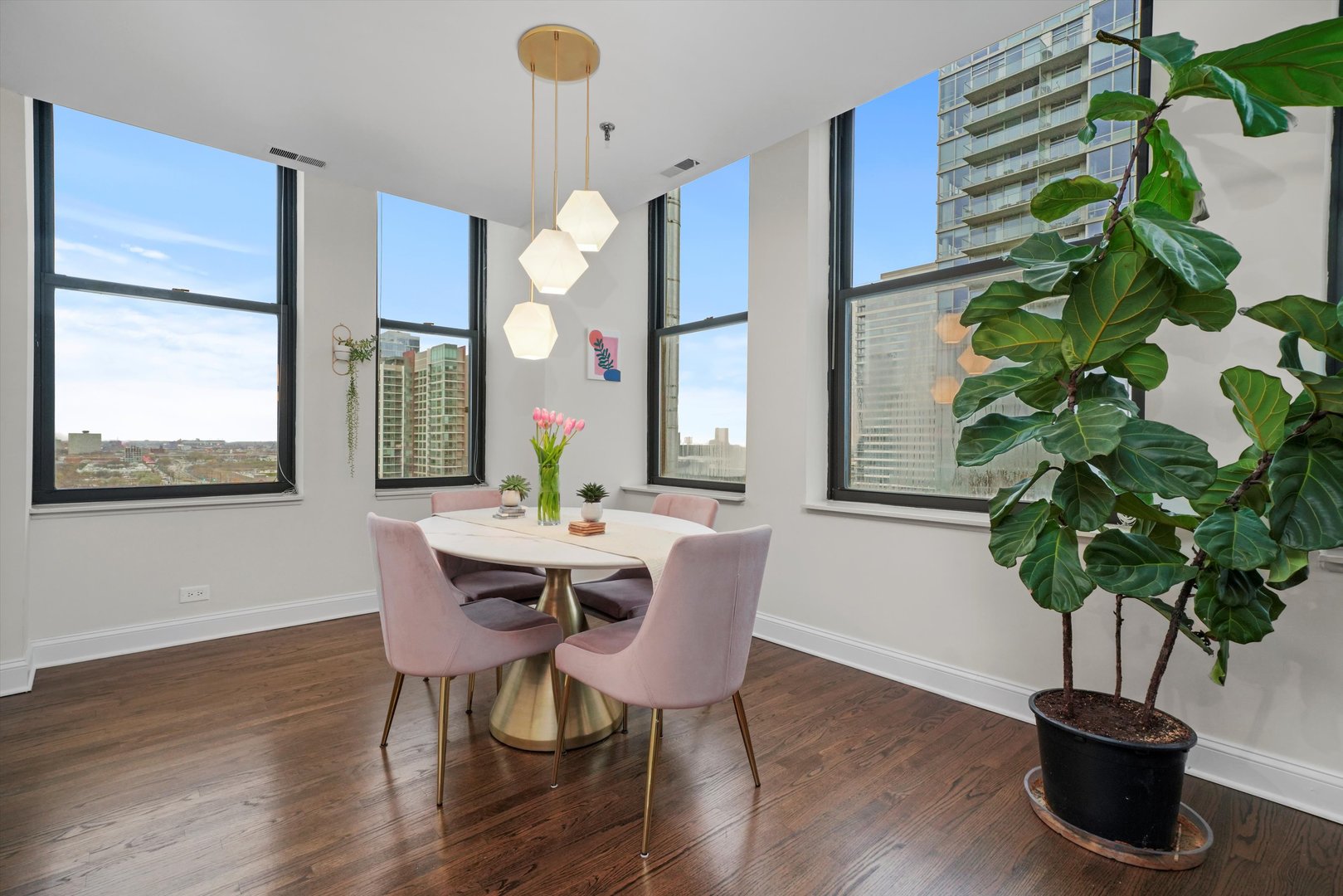 780 S FEDERAL Street Unit: 1207